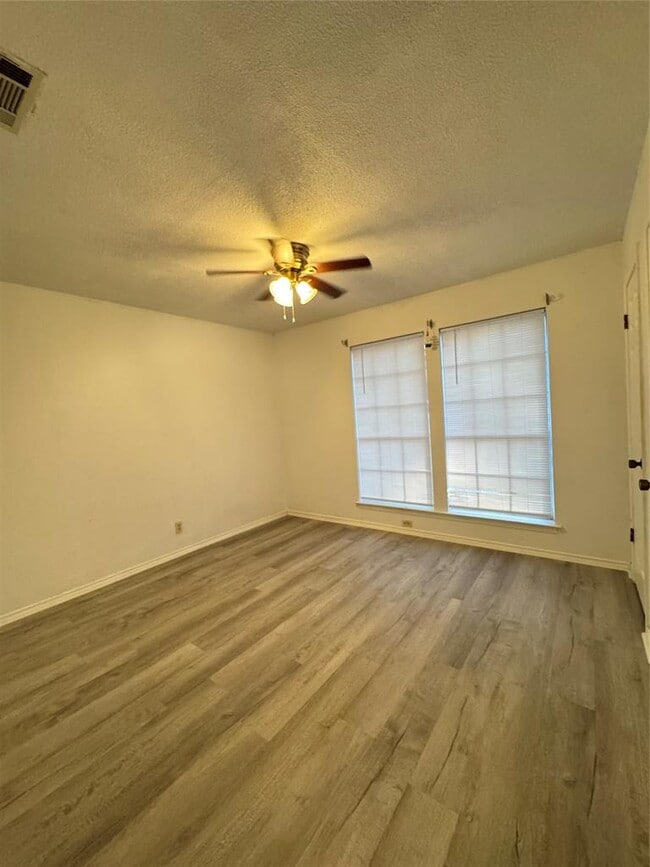 Building Photo - 12325 Double Tree Ln