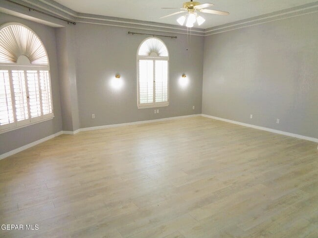 Building Photo - 2120 Greenlee Dr