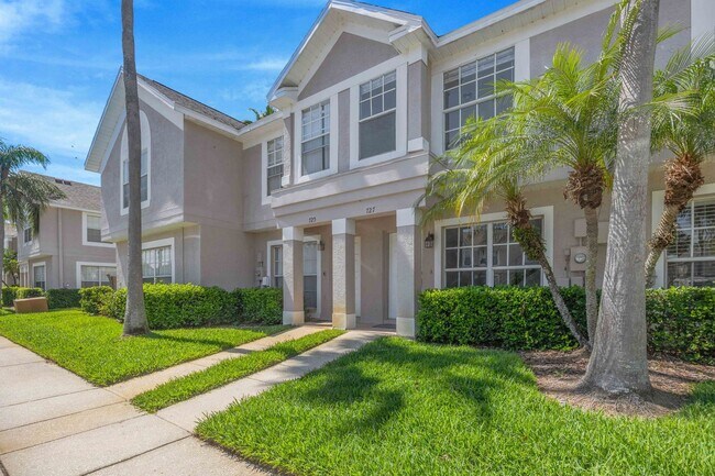 Building Photo - 2 Bedroom and 2.5 Bathroom Townhouse