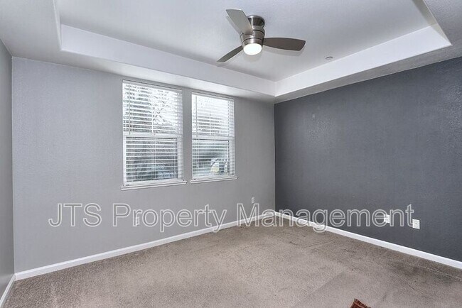 Building Photo - 12400 Fair Oaks Blvd