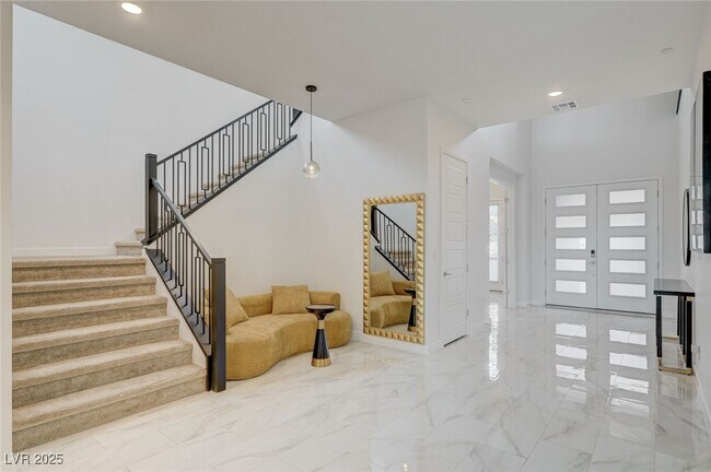 Building Photo - 510 Duvet Ct