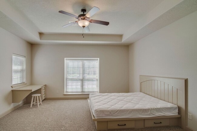 Building Photo - Currently occupied until July 31, 2026