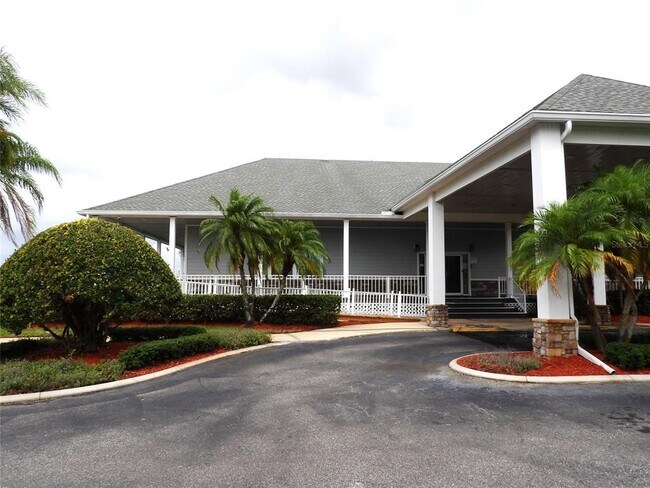 Building Photo - 3074 Bay Laurel Cir N