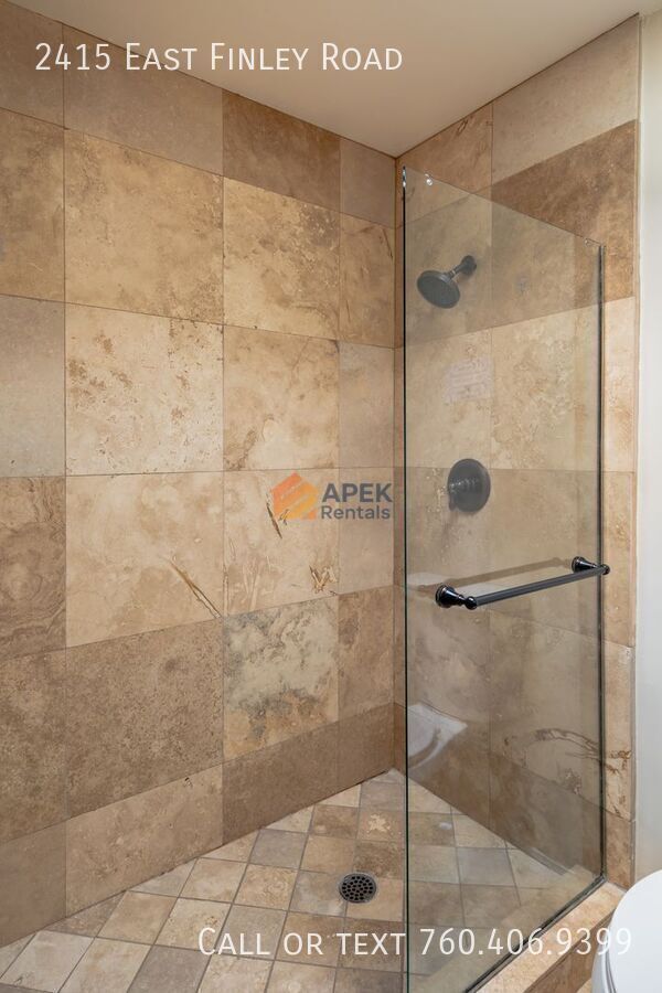 Building Photo - 2415 E Finley Rd