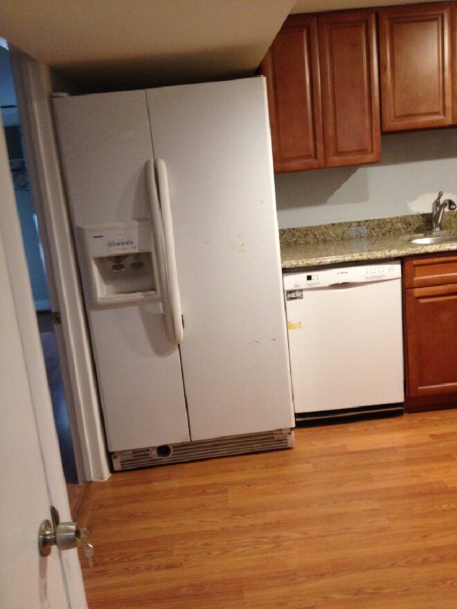 Kitchen - 3905 Brenda Ln