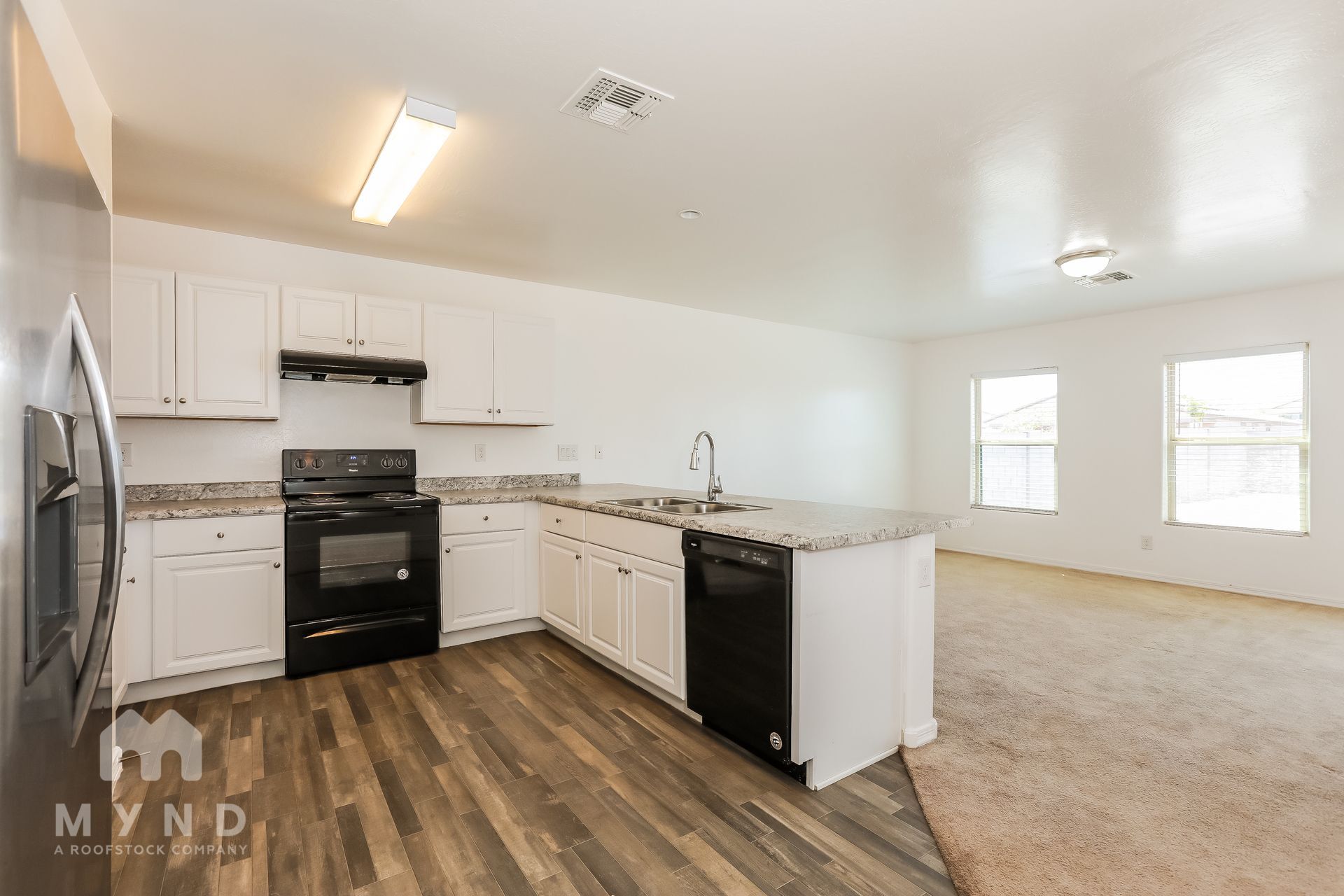 Building Photo - 953 Kachina Dr