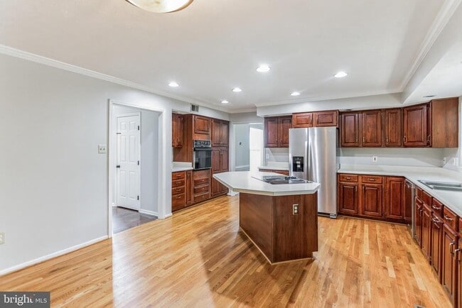 Building Photo - 1650 Wickham Way