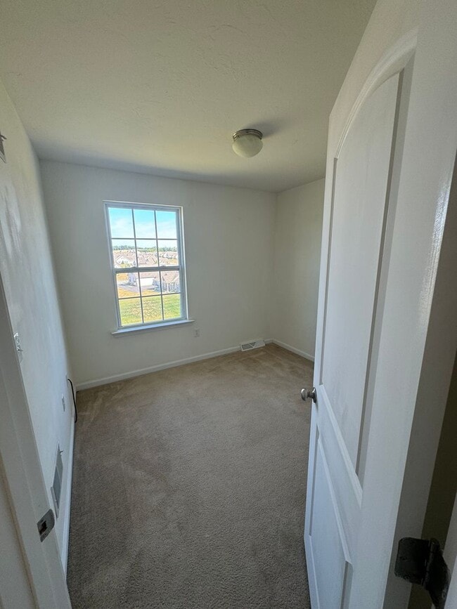 Building Photo - Coming Soon - Spacious 3 Bedroom, 2.5 Bath...