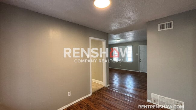 Building Photo - 4694 McCrory Ave