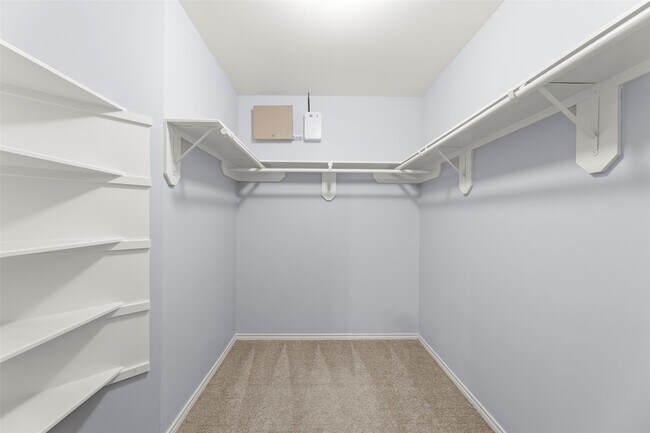 Building Photo - 11745 Logan Ridge Dr