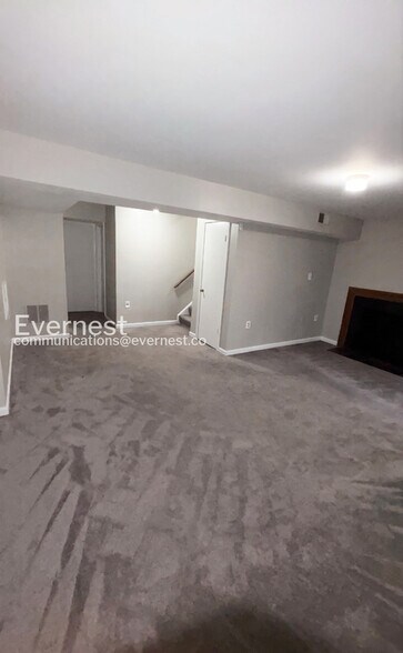 Building Photo - 15375 Inlet Pl