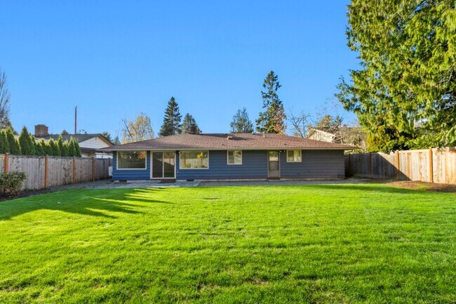 Building Photo - 4Bd/1.75Ba Seattle House