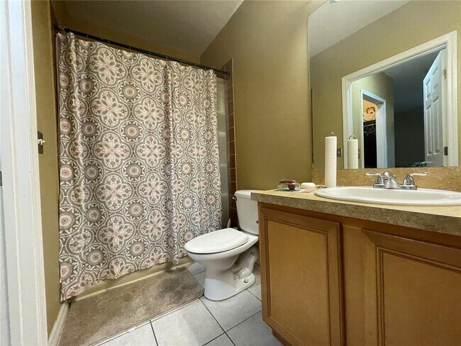 Building Photo - 6007 Skydale Way