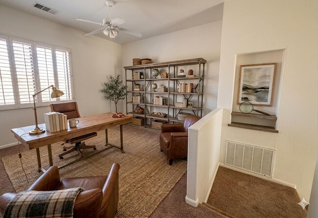 Building Photo - 4906 E Hamblin Dr