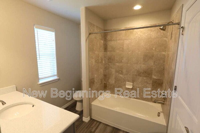 Building Photo - 4834 Olympus Dr