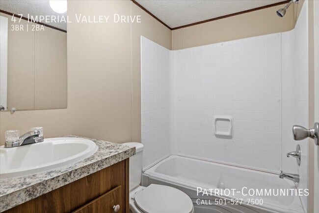 Building Photo - 47 Imperial Valley Dr
