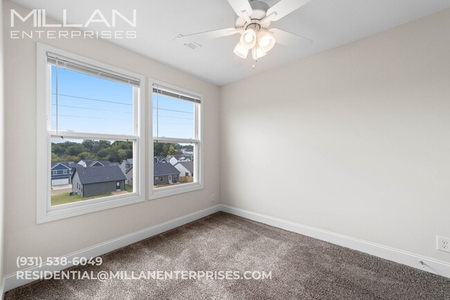 Building Photo - Spacious & Updated 3/2.5 Home Near Fort Ca...