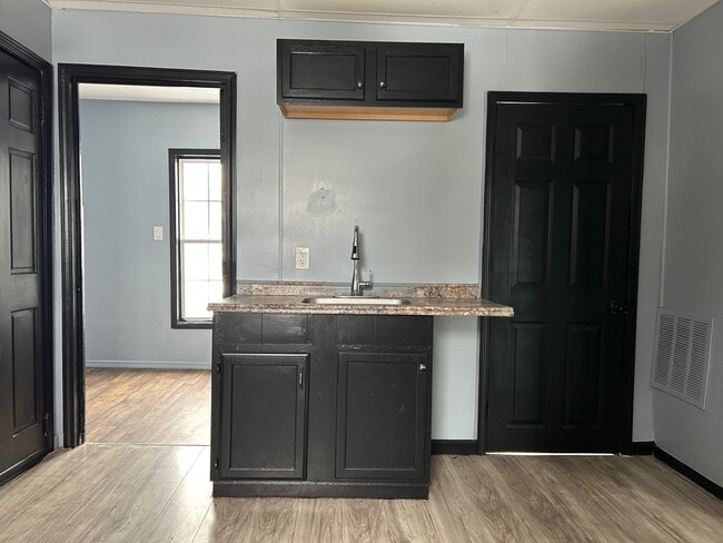 Building Photo - 108 North St