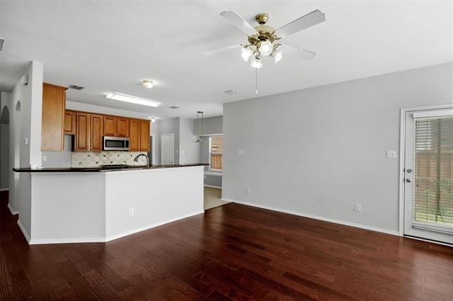 Building Photo - 4404 Waskom Dr