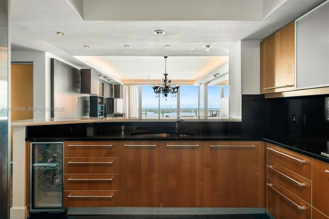 Building Photo - 1331 Brickell Bay Dr