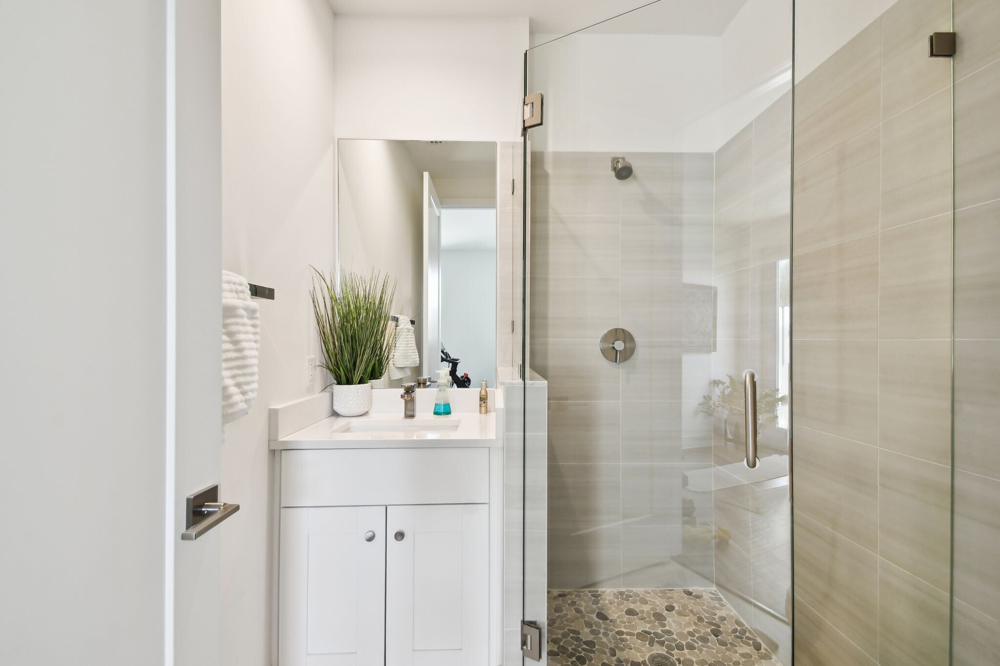 Building Photo - 3100 W Paul Ave