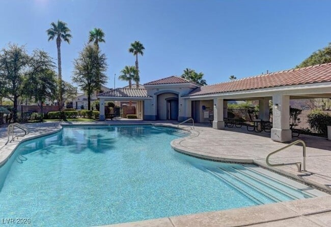 Building Photo - 885 Veranda View Ave