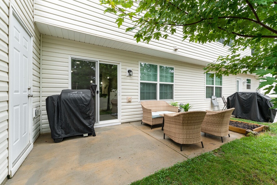 Building Photo - 3831 Copperfield Ct