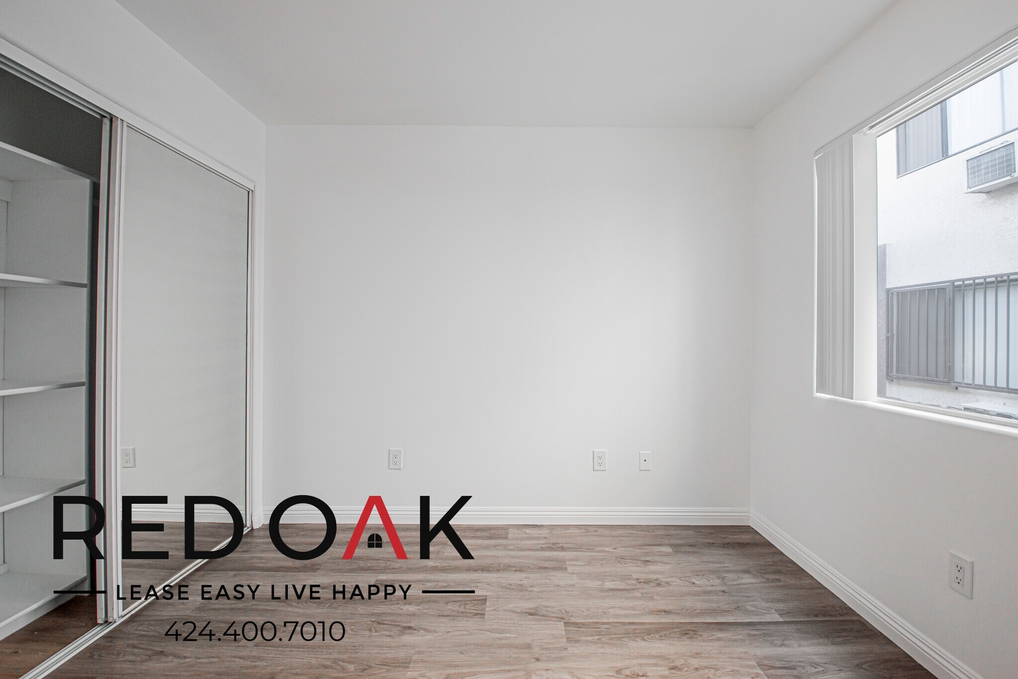 Building Photo - 326 S Westlake Ave