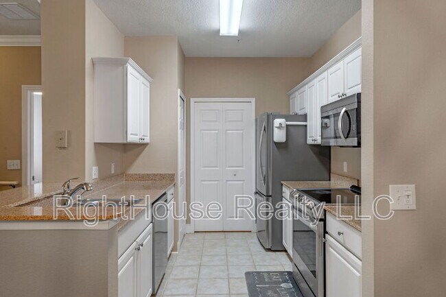 Building Photo - 130 Southern Pecan Cir