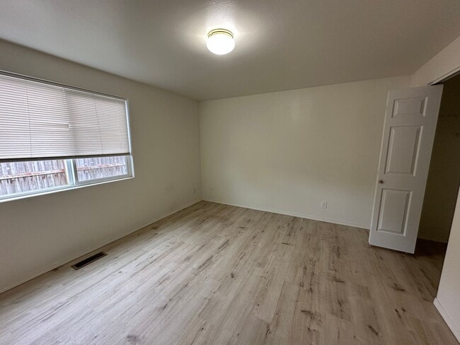 Building Photo - 3 Bed 2 Bath Home in the Lexington Area of Albany