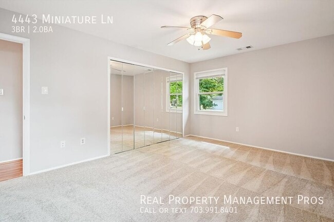 Building Photo - 4443 Miniature Ln