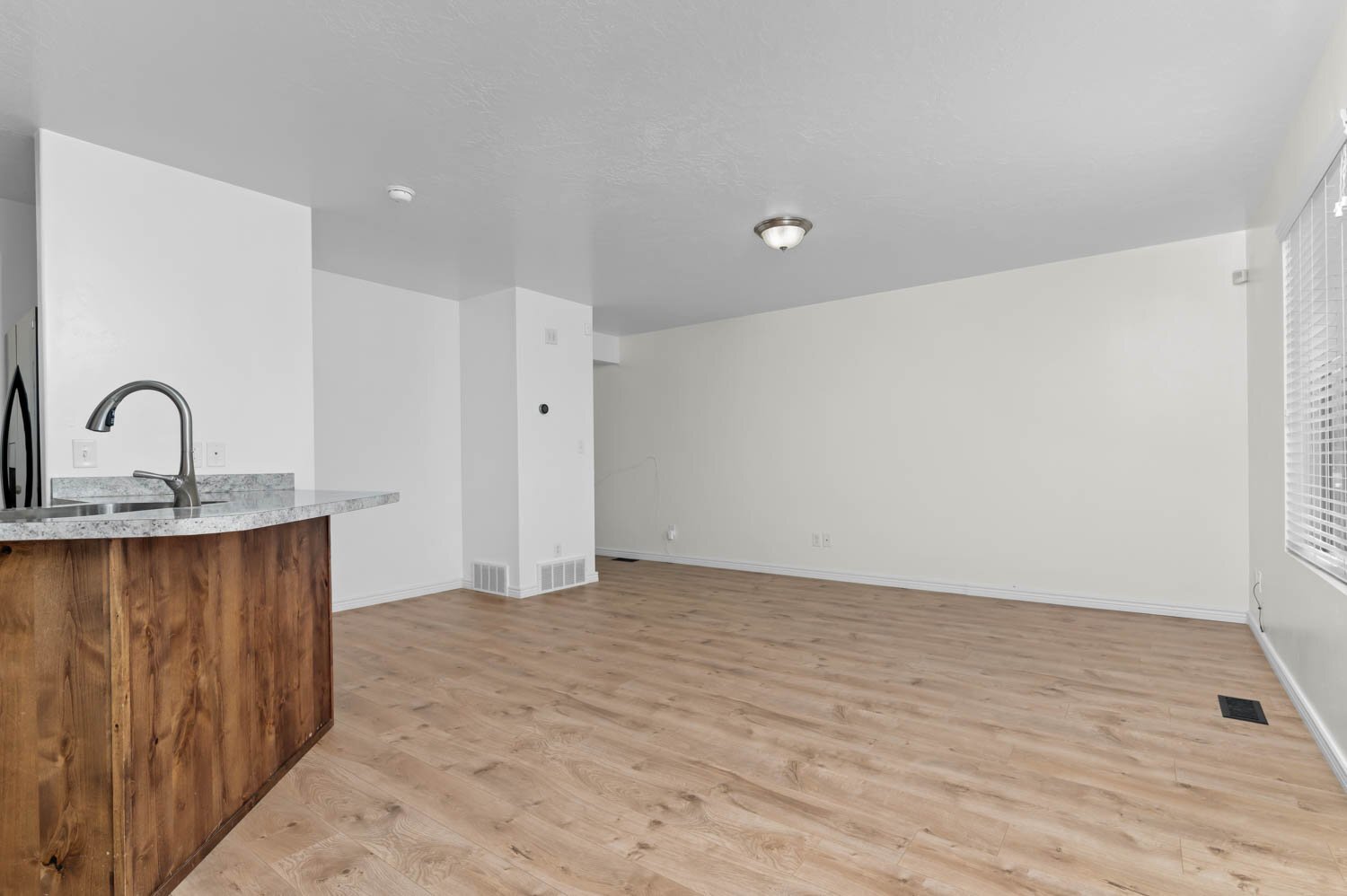 Building Photo - 246 S 1800 E