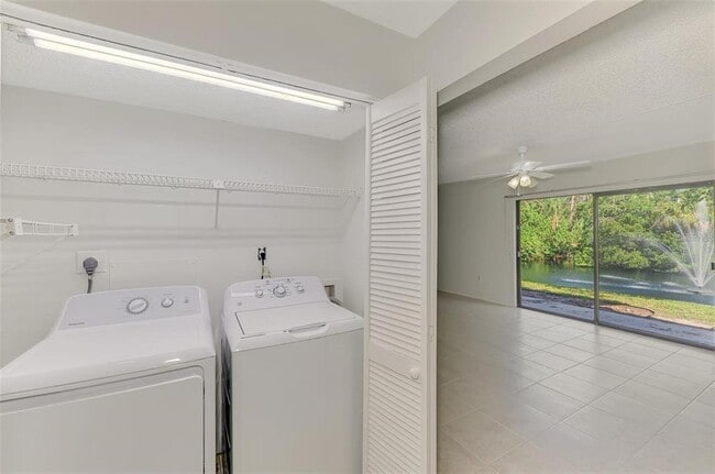Building Photo - 935 Sunridge Way