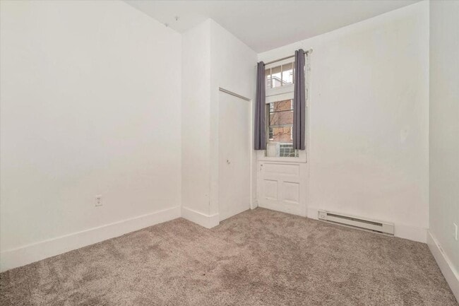 Building Photo - 121 W Potomac St