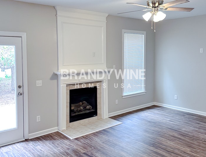 Building Photo - 5209 Lakerock Dr SW