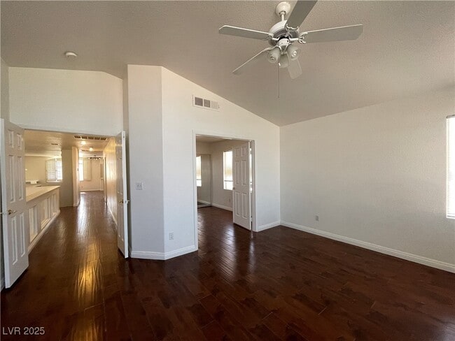 Building Photo - 4364 Mesa Hill Dr