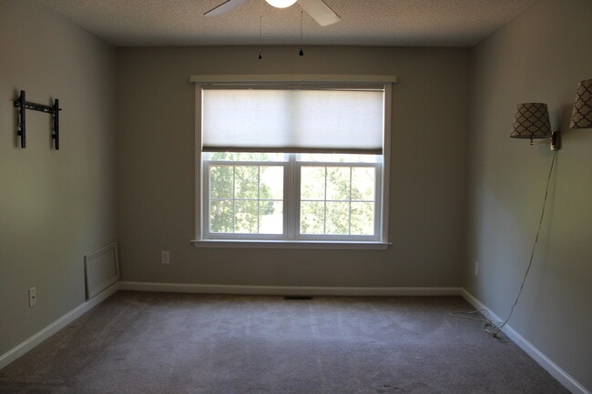 Building Photo - 5343 Cog Hill Ct
