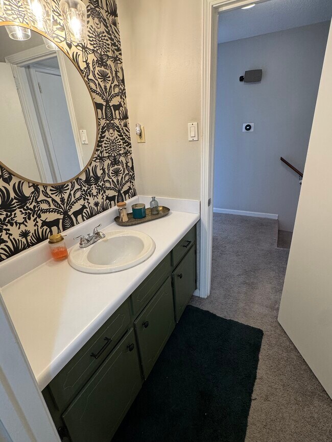 Building Photo - 409 Crosscreek Cir