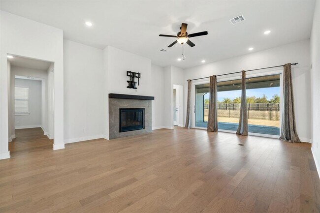 Building Photo - 957 Arrowhead Ranch Blvd