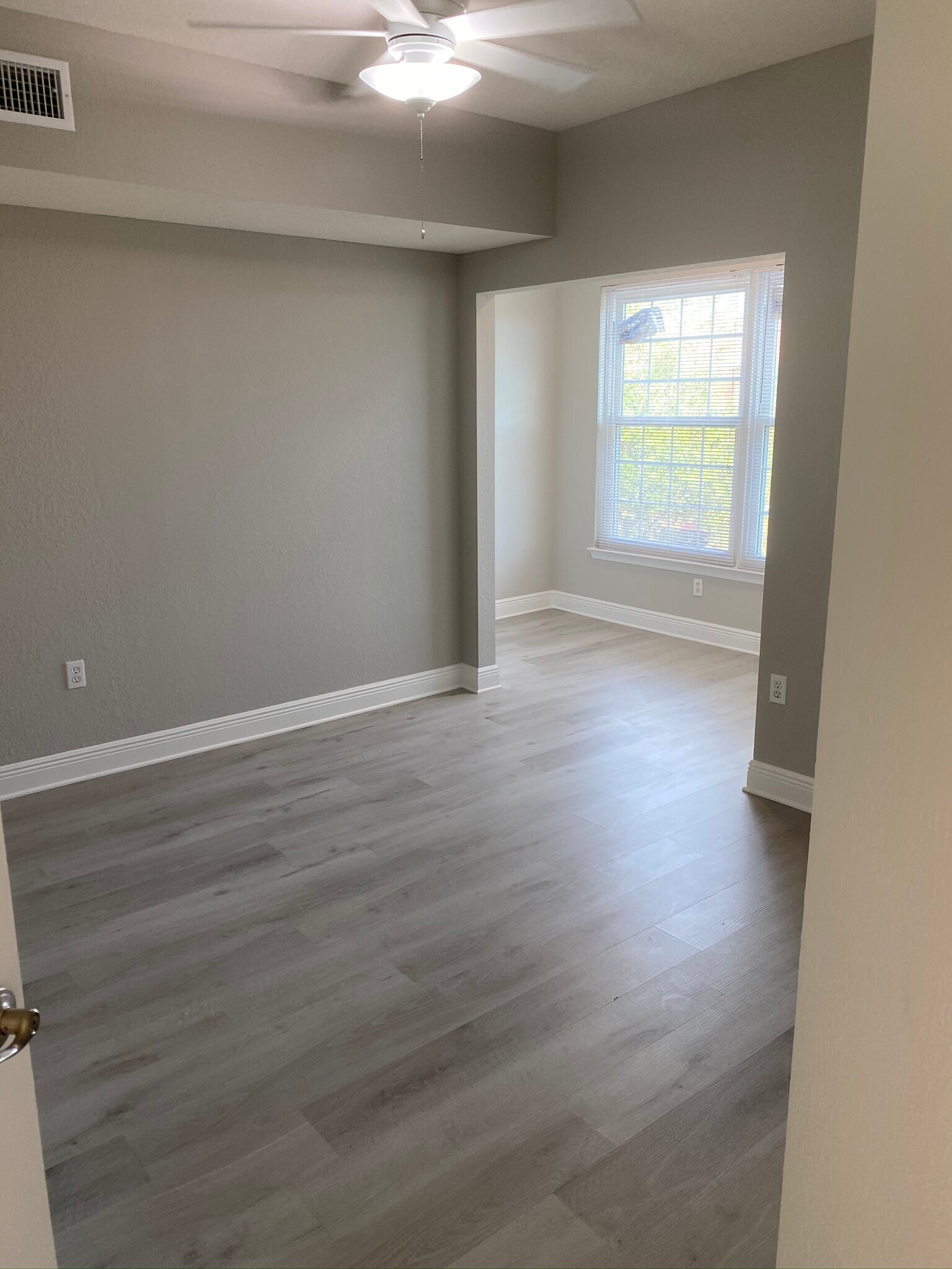 Bedroom 2 with extra study/play area - 23660 Walden Center Dr