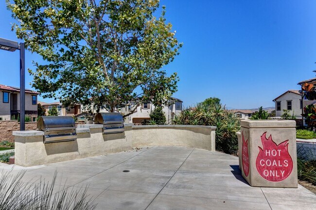 Building Photo - 2878 Menorca Cir