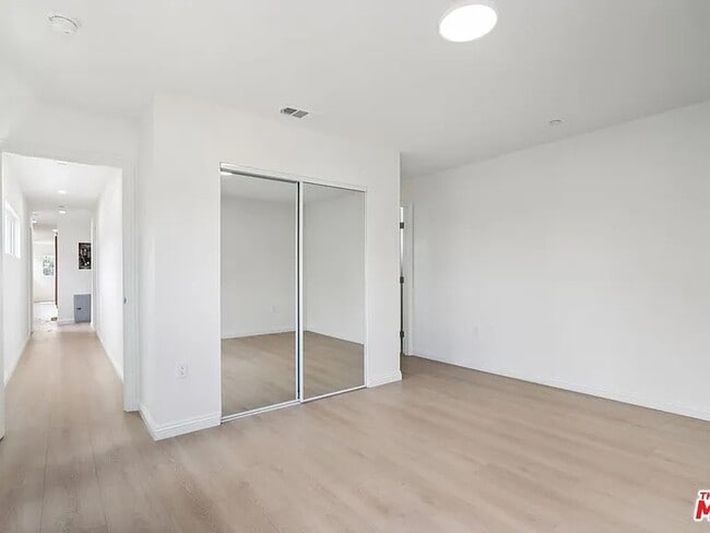 Building Photo - 1677 E 111th St