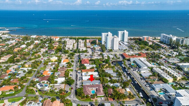Building Photo - 3208 Marine Dr