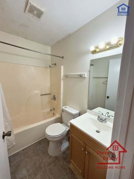 Building Photo - 101 Bybee Dr