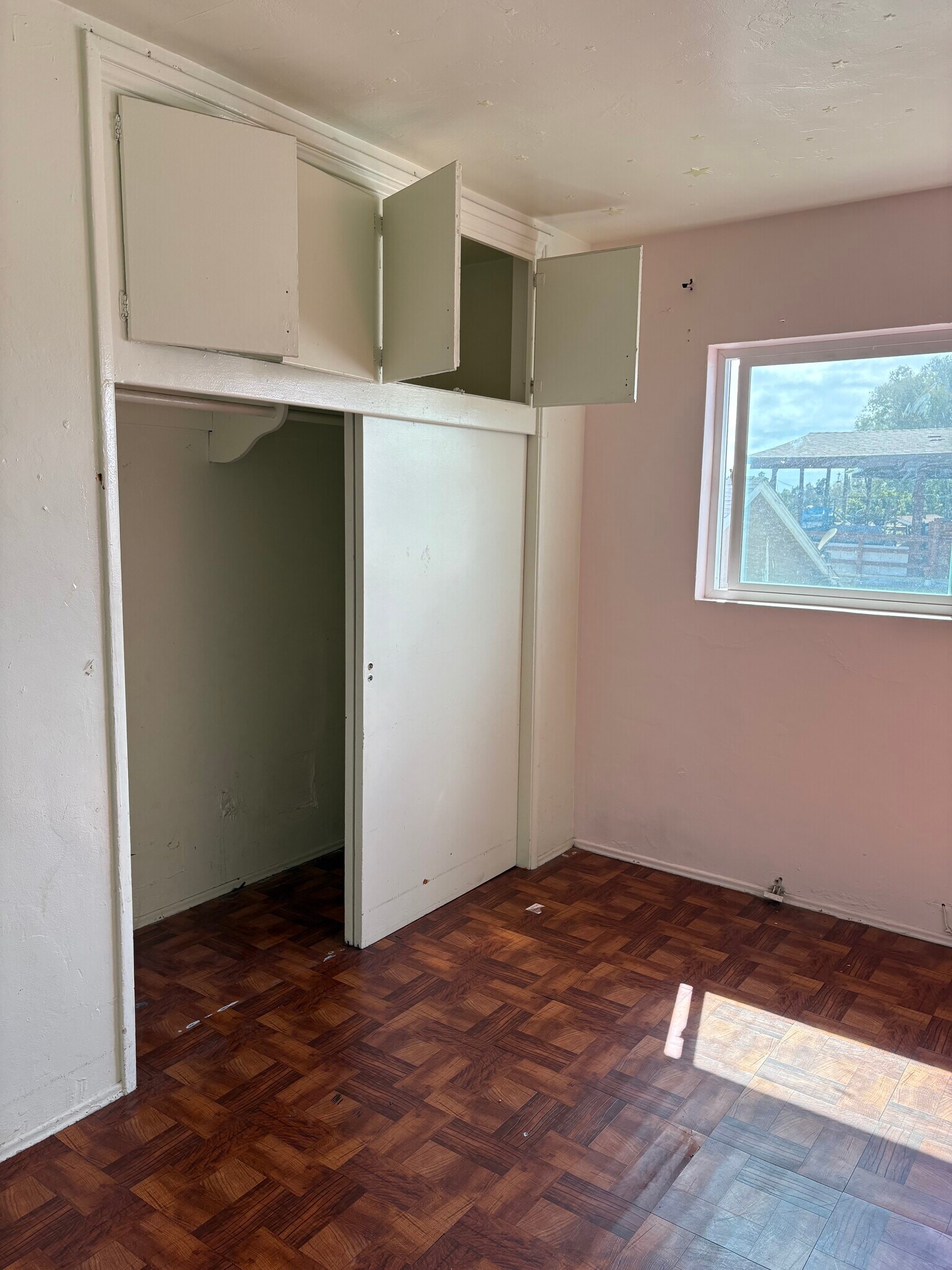 Building Photo - 5073 Sterling Ct