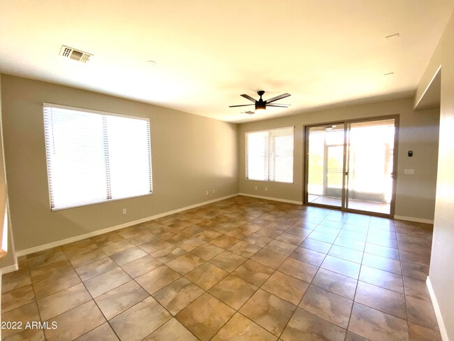 Building Photo - 182 W Twin Peaks Pkwy