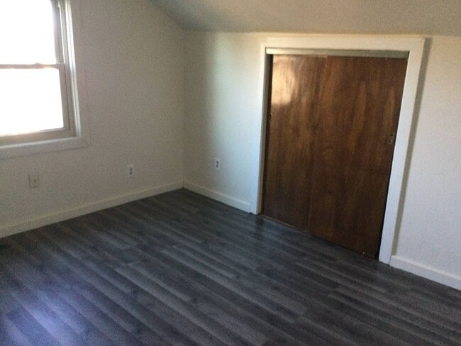 Building Photo - Charming 3-Bedroom Home with Back Deck & Central Air