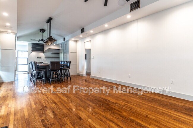 Building Photo - 1398 Jackson St