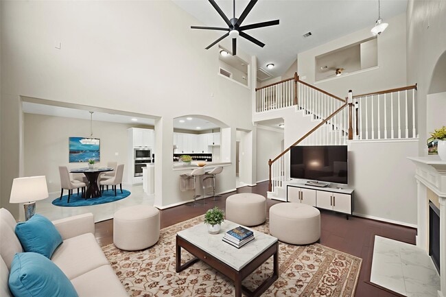 Building Photo - 714 Coggins Point Way