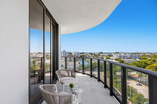 Building Photo - 7144 Byron Ave